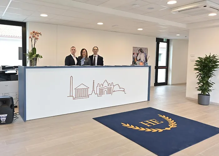 Hotel He Roma 4*